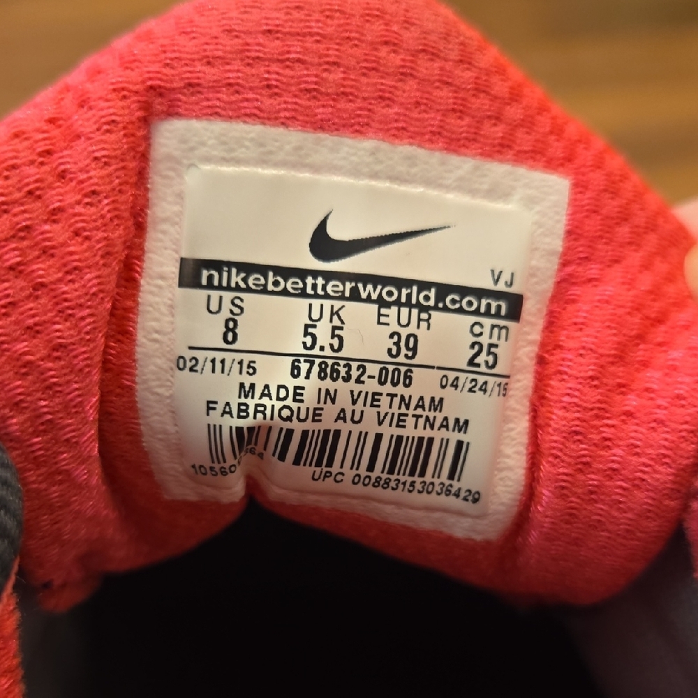 Nike Women's Gray and Pink Shox Athletic Sneakers - Picture 13 of 16